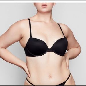 NEW SKIMS Fits Everybody Push Up T Shirt Bra 32C